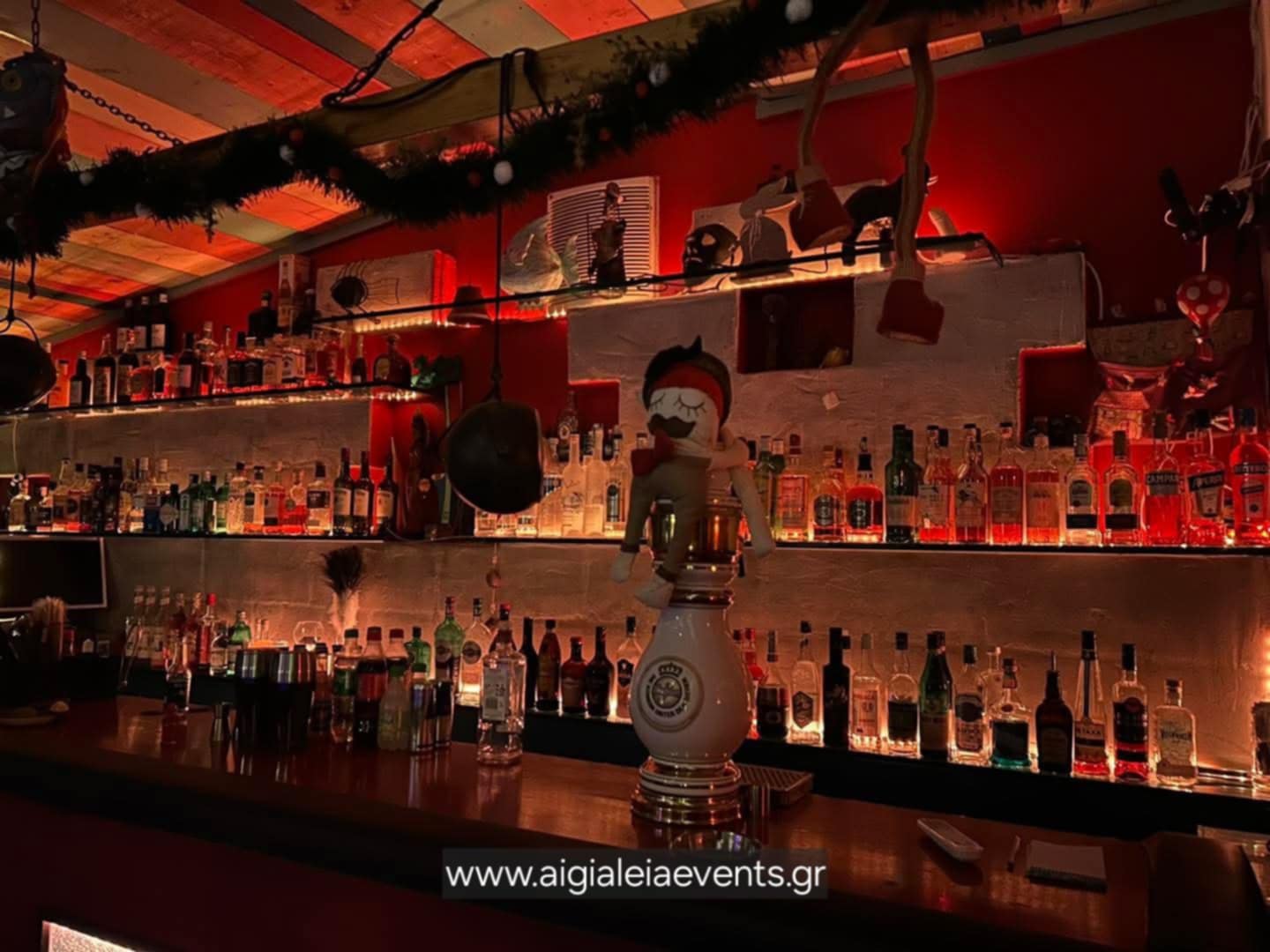 Αφίσα εκδήλωσης στο Τσιμπάει στις 19 Σεπτεμβρίου 2025 και ώρα 21:30 με Dj Niko Zantes.